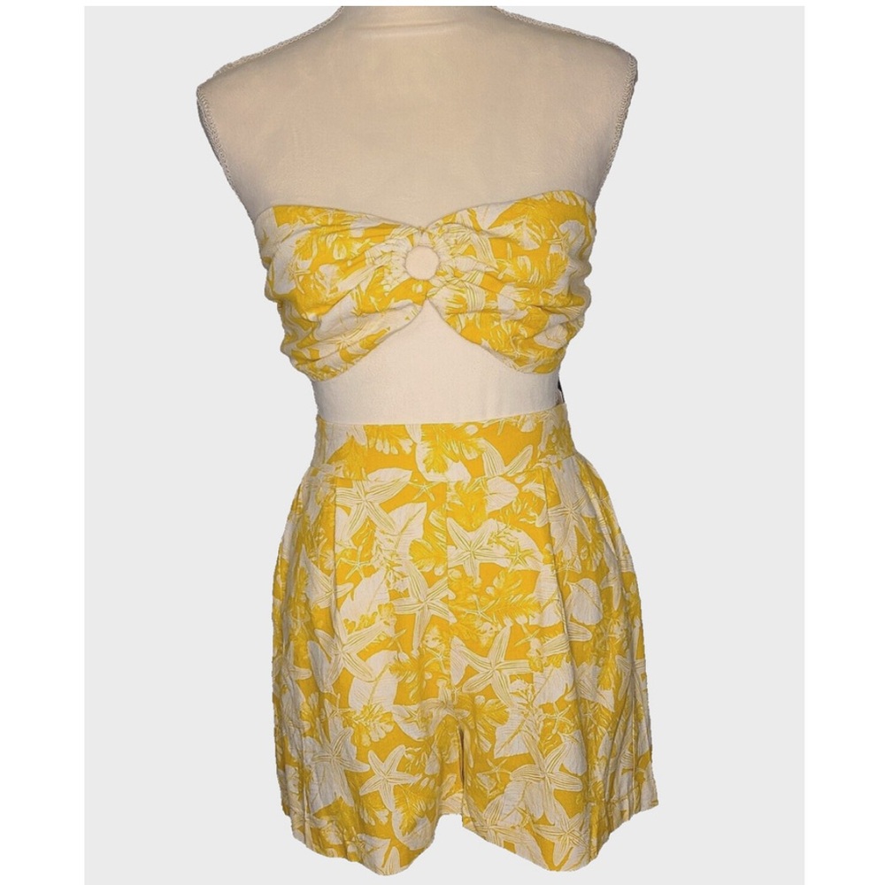 Monteau los Angeles Yellow shorts and bandeau top set